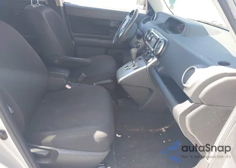 2010 Scion Xb z USA, uszkodzony, nr VIN JTLZE4FE0A1101672